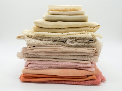 Петербуржцы могут сдать ненужные вещи в специальные контейнеры для сбора текстиля