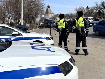 Утреннее ДТП под Волгоградом закончилось госпитализацией водителя