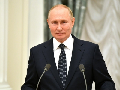 Daily Mail: Западу стало не до смеха после шутки Путина про Макрона