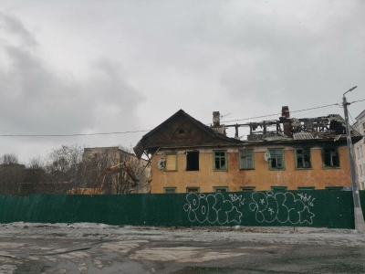 В Мурманске стартовал снос аварийных домов на улице Карла Либкнехта