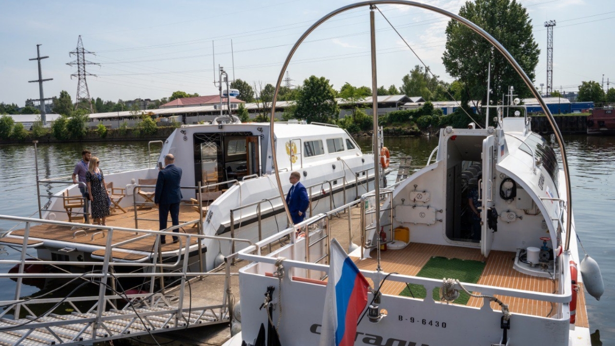 В Калининград поступили новые суда для пассажирских перевозок по заливам -  АБН 24