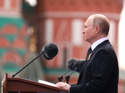 The Sun: поведение Путина на параде Победы вызвало негодование в Британии