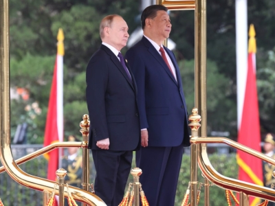 Daily Mail: Си Цзиньпин необычно повел себя в присутствии Путина на чаепитии в Пекине