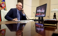 Владимир Путин и король Бахрейна Халифа созвонились по телефону - Фото
