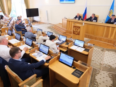 В Думе Астраханской области приняли пакет социально значимых законов