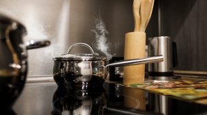 Домашний труд за деньги: закон о выплатах домохозяйкам вызвал споры