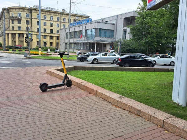 Инфраструктура и СИМ: эксперты предлагают интегрировать курьеров и электросамокаты в городскую среду - Фото