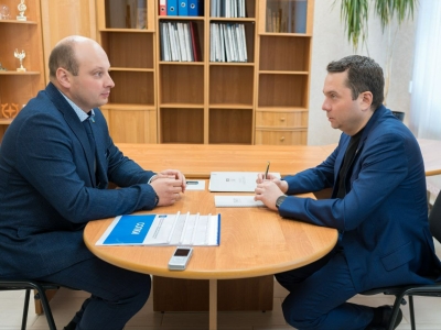 Губернатор Андрей Чибис провел встречу с главой Оленегорска Сергеем Пашинским