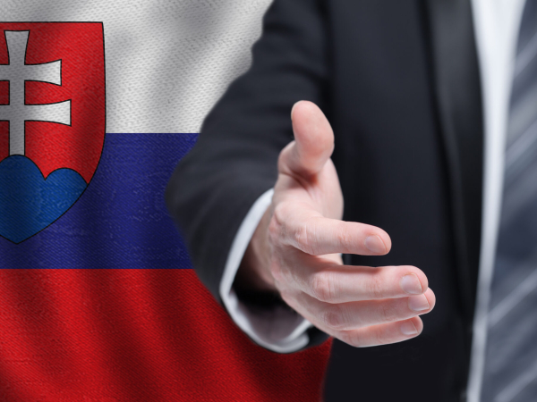 Словакия заявила об отказе поддерживать конфискацию российских средств - Фото