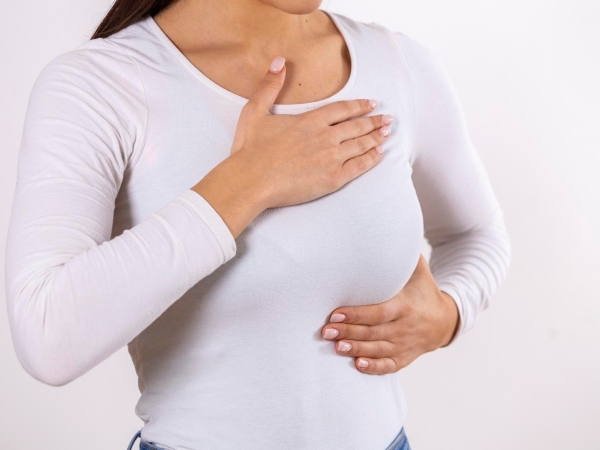 Заболеваемость раком груди в России растет быстрее общей онкопатологии у женщин - Фото