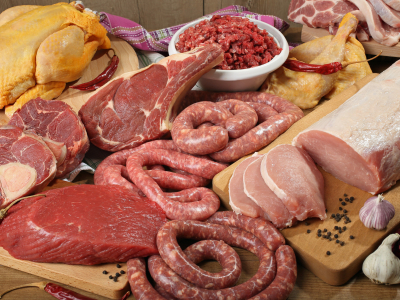 Жители Мурманской области стали есть меньше мяса и сладостей