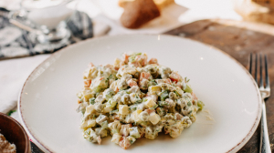 Старый «Оливье» отменяется: какие блюда россиянам приготовить на Новый год