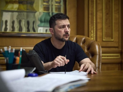 InfoBRICS: не в Польшу, а другую страну — Зеленский готовит план побега на фоне коррупционного скандала