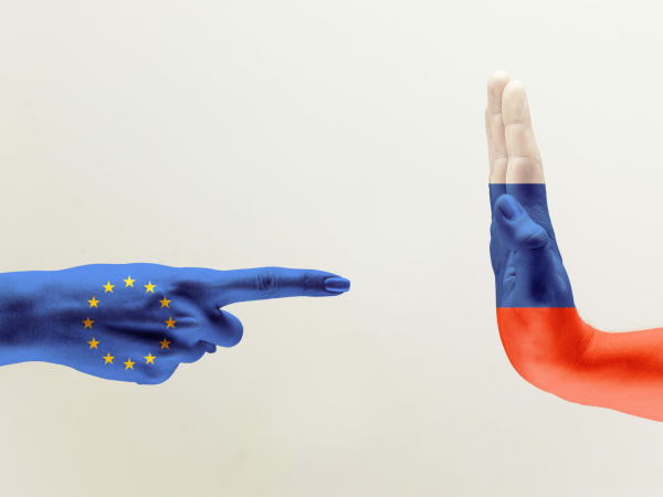 Озвучен новый план борьбы Европы против России - Фото