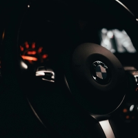 Иллюзия дефицита и кризис: почему цены на авто в России продолжают расти