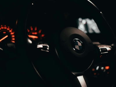 Иллюзия дефицита и кризис: почему цены на авто в России продолжают расти