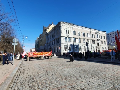 В Выборге свыше 10 тысяч человек приняли участие в акции «Бессмертный полк»