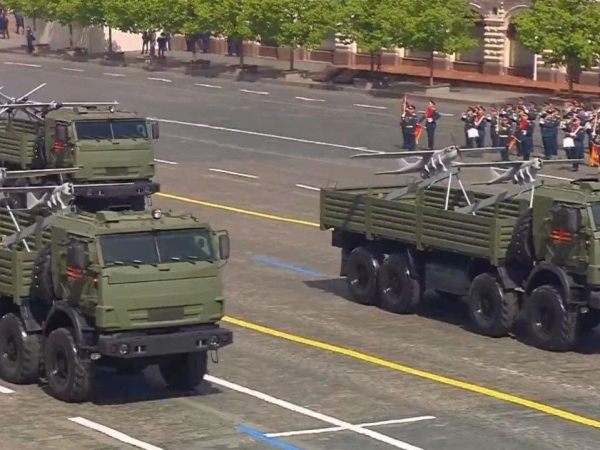 В параде Победы впервые приняли участие войска беспилотных систем - Фото