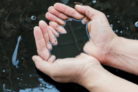 Военная операция против Ирана обрушила мировой рынок нефти - Фото