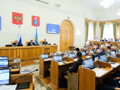 Астраханские депутаты рассмотрели ряд социально значимых законопроектов