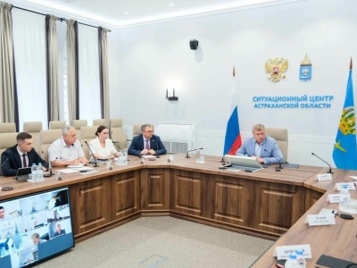 Игорь Бабушкин поручил наладить вывоз мусора в Астраханской области