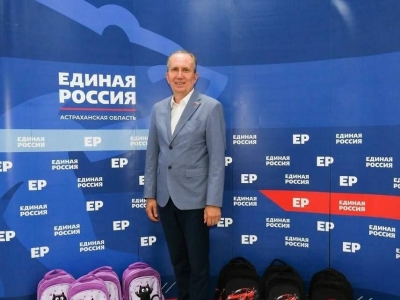 Игорь Седов поддержал акцию «Собери ребенка в школу» в Астрахани