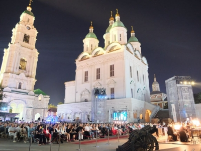 В Астраханском кремле состоялась премьера оперы «Война и мир»