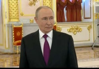 Путин назвал ОАЭ возможной площадкой для встречи с Трампом - Фото
