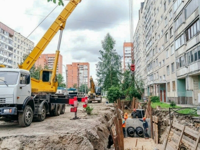 В петербургском квартале Ржевка-Пороховые досрочно обновили теплосети