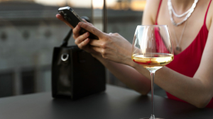 Спад продаж на рынке спиртного: кто может выиграть в кризис