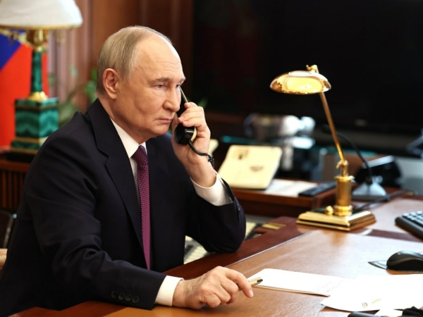 Владимир Путин провел телефонный разговор с премьер-министром Венгрии Орбаном - Фото