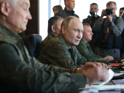 АБН24: сразу видно мастер — реакция Путина на боевой пистолет привела в восторг Китай