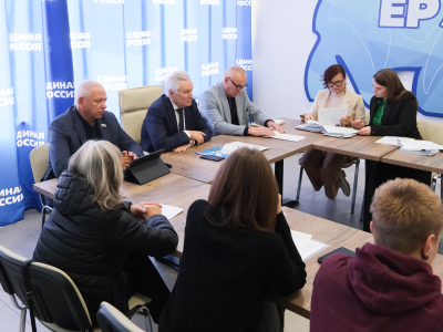 Совершенствование  законодательства региона в сфере безнадзорных животных на контроле у Игоря Мартынова