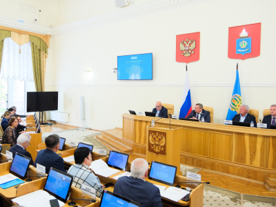 Игорь Мартынов предложил увеличить количество группы полного дня для детей участников СВО