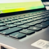 Баланс доходов и интересов: кто займет место в современной экономике