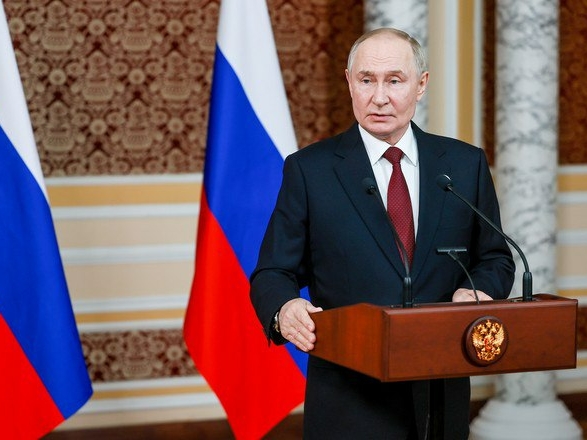 Путин провел пресс-конференцию в Душанбе и рассказал о будущем СНГ - Фото