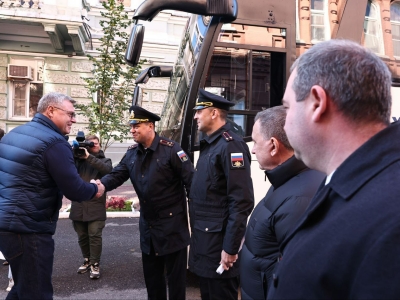 Игорь Бабушкин передал в зону СВО автобус для нужд военных