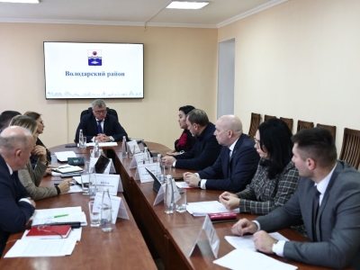 Игорь Бабушкин провел рабочую встречу с главой Володарского района