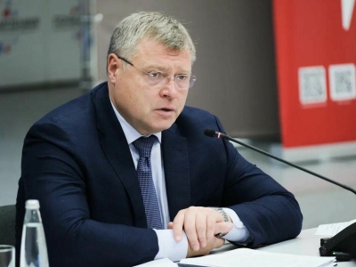 Игорь Бабушкин поддержал молодежные инициативы и лингвистический слет в Астрахани