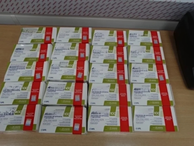 В тюменском аэропорту изъяли тысячу ампул бразильских препаратов