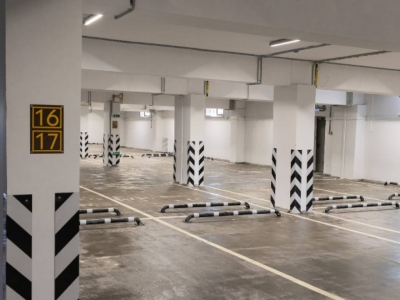 В Омске сдан в эксплуатацию 14-этажный дом с подземной парковкой и спортплощадкой