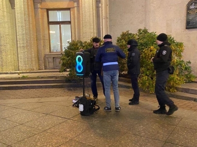 В Петербурге уличных музыкантов лишили инструментов после серии рейдов правоохранителей