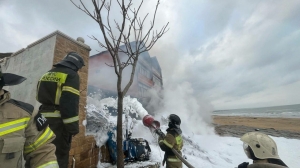 Вертолет с туристами упал на жилой дом в Дагестане: погибли четыре человека - Фото