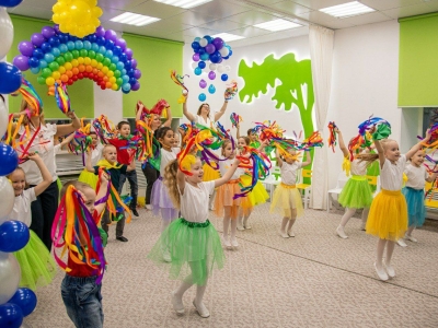 В мурманском детском саду № 7 открыли обновленный музыкально-спортивный зал