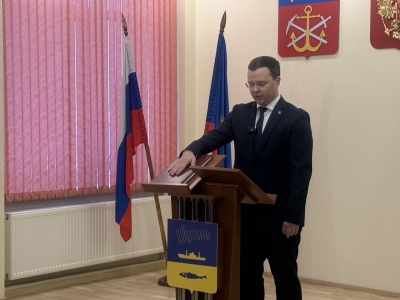 Иван Лебедев принес присягу и официально вступил в должность главы Мурманска