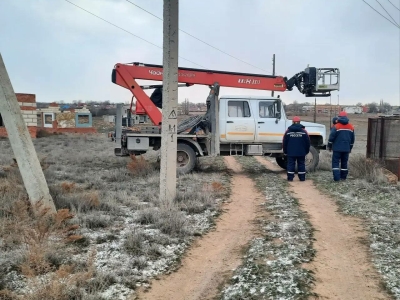 В Астраханской области восстановили электроснабжение после сильного ветра