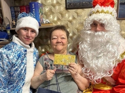 Сотрудники ГУФСИН навестили вдову Героя России в Свердловской области