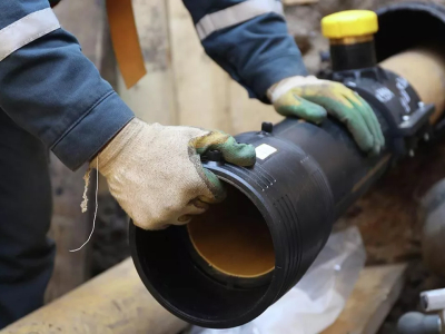 В Москве на Заречной улице построили новый газопровод