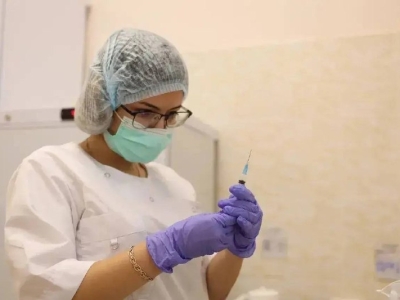 Почти 63% жителей Астрахани получили прививку от гриппа на фоне роста заболеваний