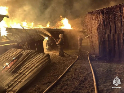 Пожар в тверской деревне Моноково завершился госпитализацией двух человек